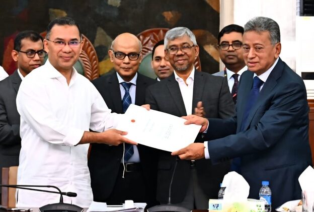 নতুন অর্থবছরের জন্য ৯ লাখ ৩৮ হাজার কোটি টাকার বাজেট মন্ত্রিসভায় অনুমোদন