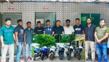 অবৈধ ভারতীয় মোটরসাইকেলসহ চোরাচালান চক্রের ৯ সদস্য গ্রেপ্তার
