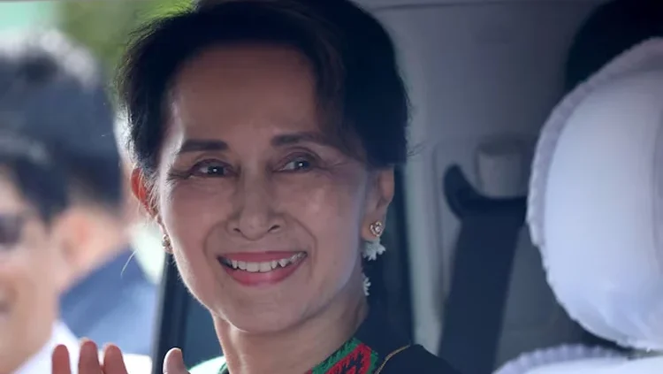 সু চি’র সঙ্গে মিয়ানমারে রেড ক্রস কর্মকর্তার সাক্ষাৎ