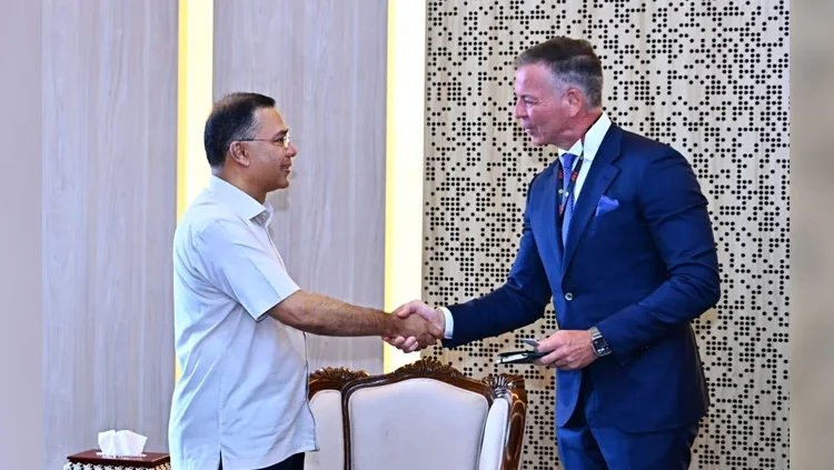 কর্মসংস্থান বাড়াতে বাংলাদেশে ভিসার প্রযুক্তি ডেভেলপমেন্ট সেন্টার স্থাপনের আহ্বান প্রধানমন্ত্রীর