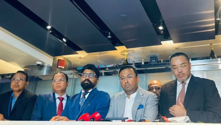 বোয়িংয়ের সঙ্গে ১১টি বিমান কেনার চুক্তি হয়েছে: মাহদী আমিন